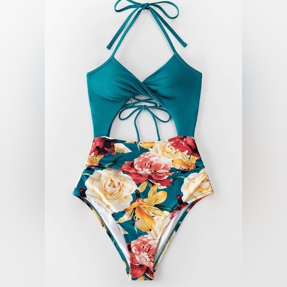 Cupshe Other - CUPSHE One Piece Swimsuit Twist Cutout Front Crisscross Lace Up Back Sz S